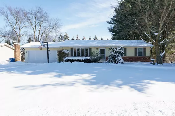 5036 Lands End Drive, Kalamazoo, MI 49009