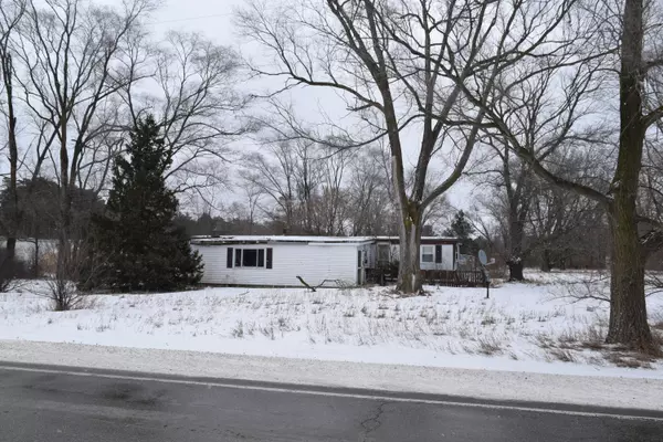 10662 S Warner Avenue, Fremont, MI 49412