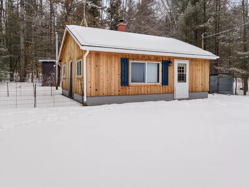 3267 N Kilgore Road, Luther, MI 49656