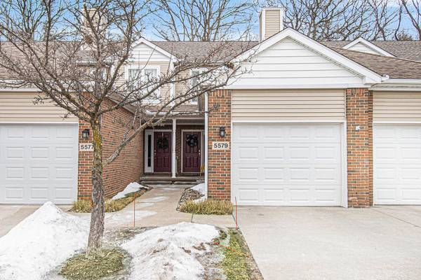 5579 Woodruff Shore Dr Drive #4, Brighton, MI 48116