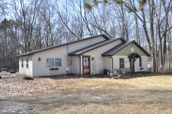 Edwardsburg, MI 49112,25135 Kenneth Avenue