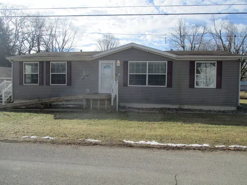 430 Barry Street, Colon, MI 49040