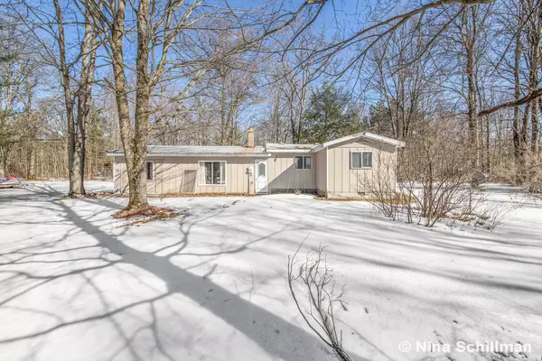 872 S Ransom Road, White Cloud, MI 49349