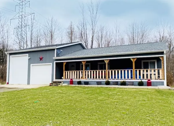 6191 Quade Drive, Fennville, MI 49408