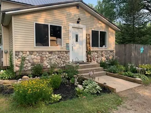 White Cloud, MI 49349,1144 S Oak Avenue