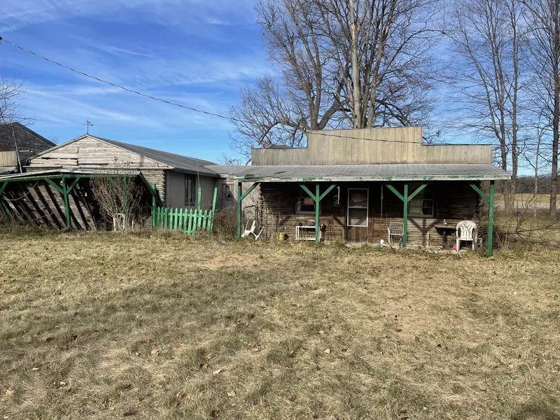 12211 M-60, Burlington, MI 49029