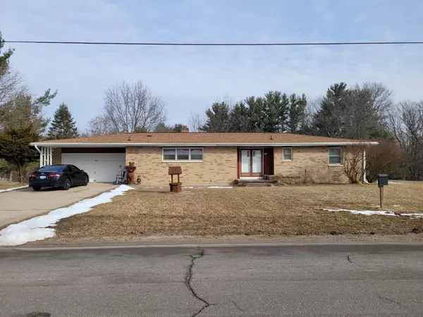 661 Quarterline Road, Newaygo, MI 49337