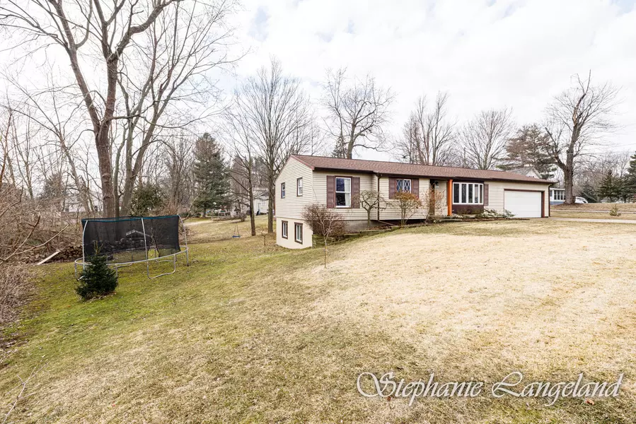 450 Spring Street, Coopersville, MI 49404