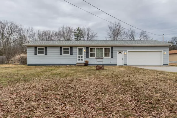 3340 E Riley-Thompson Road, Twin Lake, MI 49457