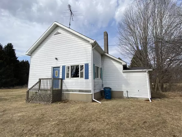Coral, MI 49322,13400 Coral Road