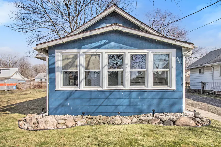 737 Randall Street, Lansing, MI 48906