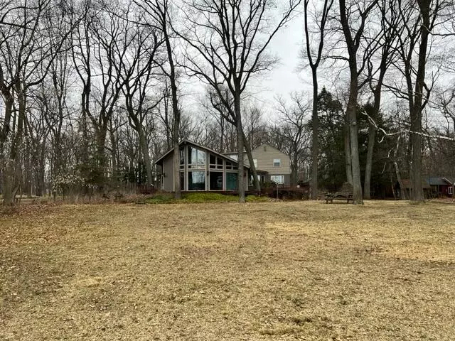 2964 Sylvan Beach Drive, Hickory Corners, MI 49060