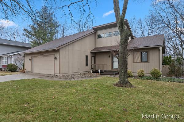 2267 Jamestown SE Drive, Kentwood, MI 49508