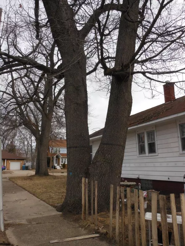 Muskegon, MI 49442,1025 E Apple Avenue