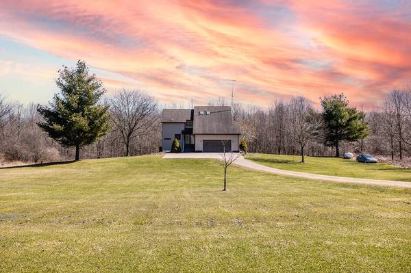 7141 Thorne Road, Horton, MI 49246