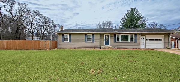 6786 Bayview Drive, Coloma, MI 49038