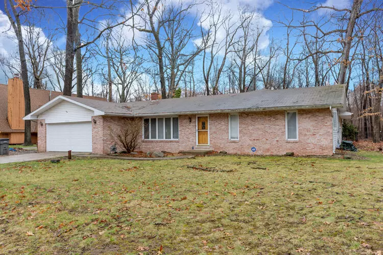 71351 Merle Street, Edwardsburg, MI 49112
