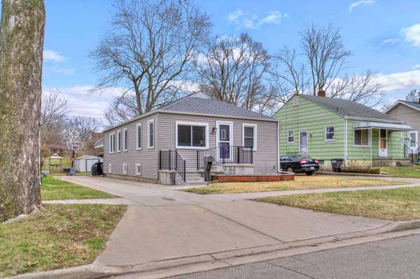 921 Seymour Avenue, Jackson, MI 49202