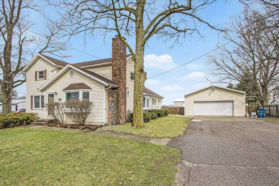 913 E Allegan Street, Martin, MI 49070