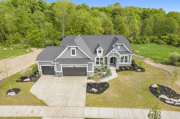 3933 Autumn Acres Drive, Rockford, MI 49341