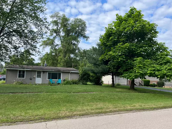 421 W Fulton Street, Homer, MI 49245