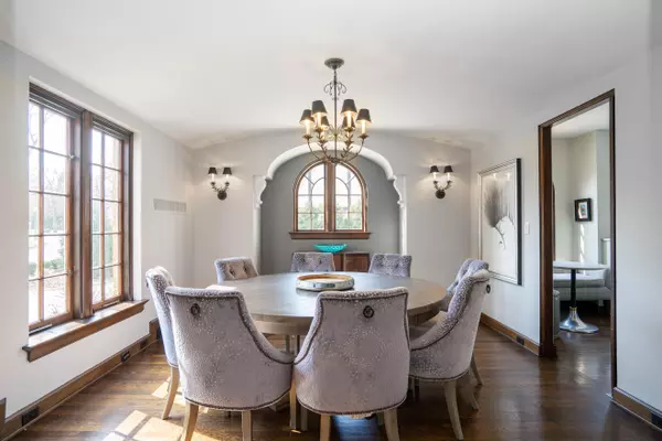 East Grand Rapids, MI 49506,551 Belvedere SE Drive