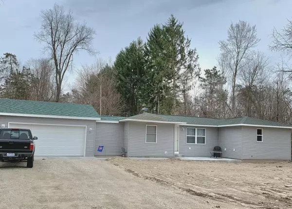 Gobles, MI 49055,409-411 Logan Lane