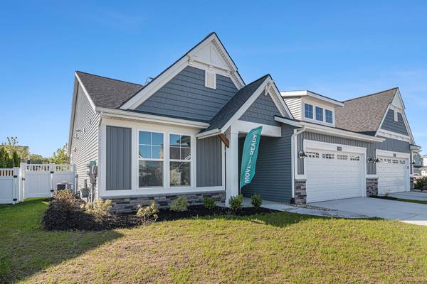 909 S Cove Circle, Whitehall, MI 49461