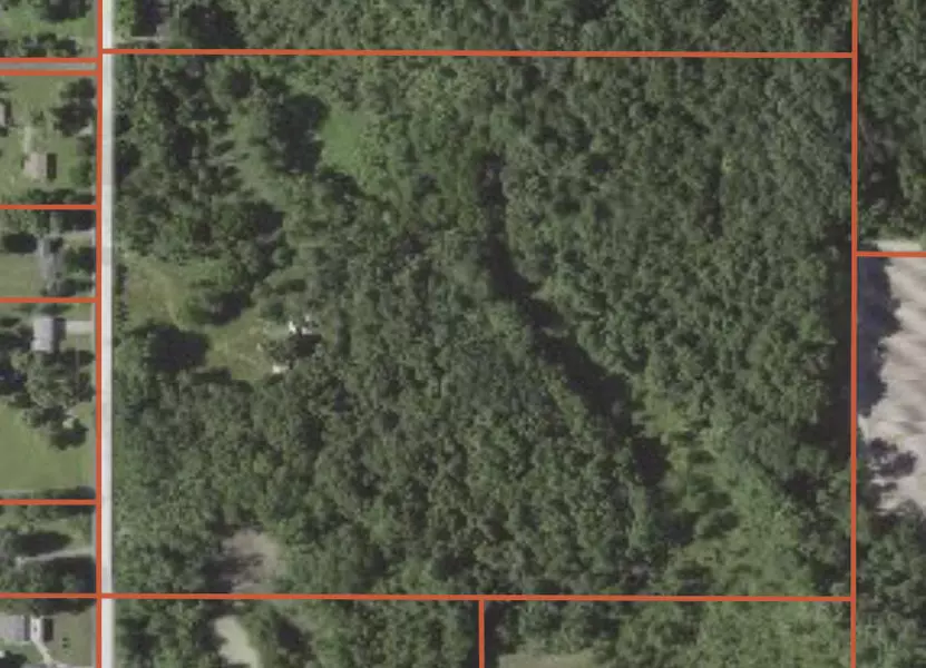 2609 S Park Road, Eau Claire, MI 49111