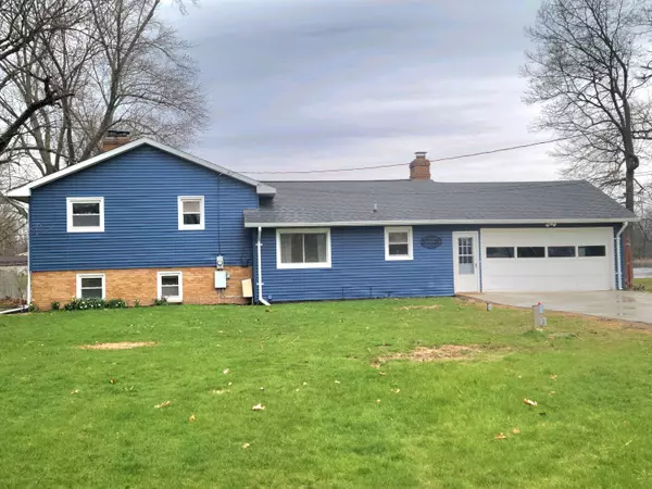 4243 Waterview Drive, Vicksburg, MI 49097