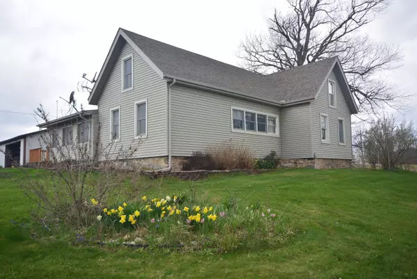 16588 S 44th Street, Fulton, MI 49052