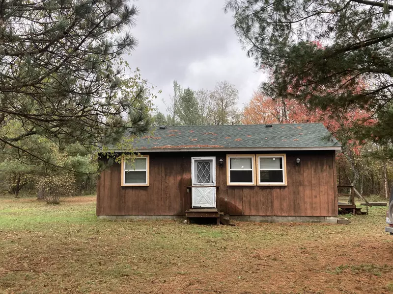 8730 S Broadway, Idlewild, MI 49642