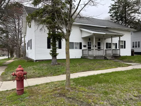 401 Fourth Street, Ludington, MI 49431