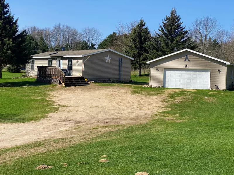 5965 N Raymond Road, Luther, MI 49656