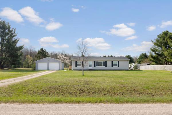 20575 Indian Drive, Paris, MI 49338