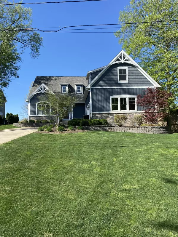 3298 Elmwood Beach Road, Middleville, MI 49333