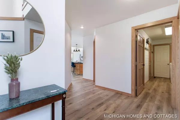 Holland, MI 49424,2050 Lake Street