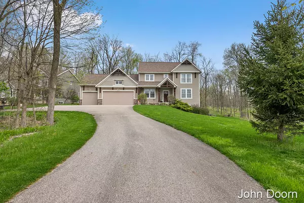 7573 Tannon Trail, Alto, MI 49302