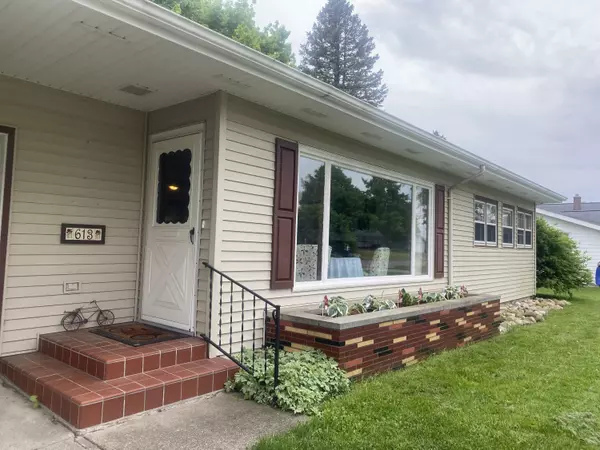 613 Wilshire Drive, Sturgis, MI 49091