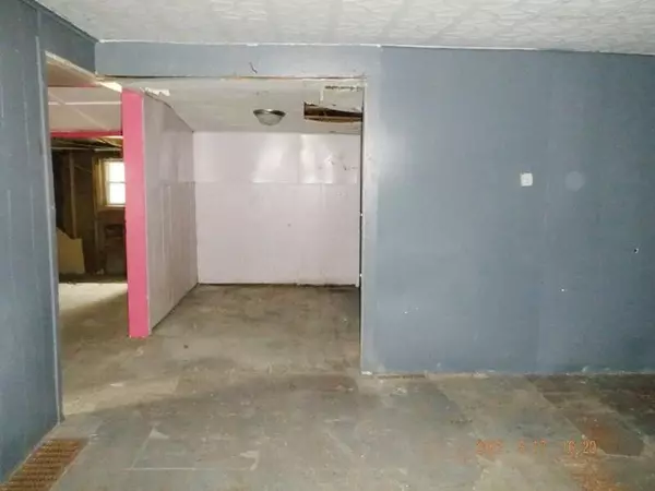 6138 Francis Street Kalamazoo, MI 49048