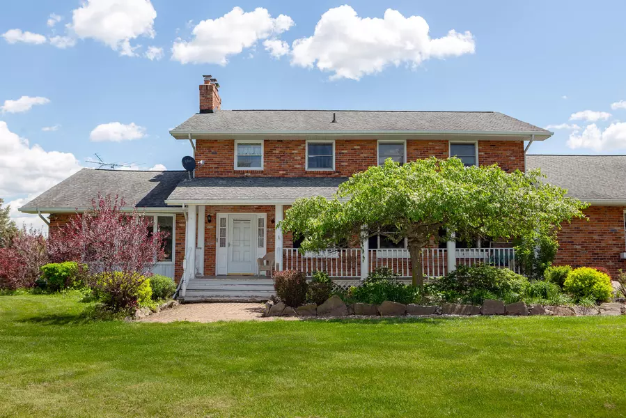 10245 Banfield Road, Dowling, MI 49050