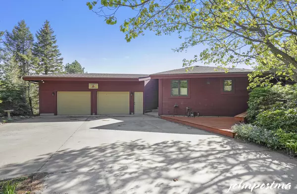 9363 Whispering Sands Drive, West Olive, MI 49460