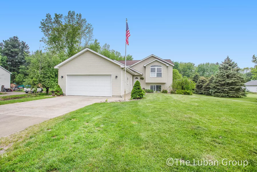 11935 78th Avenue, Allendale, MI 49401