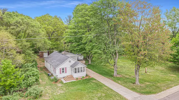 Holland, MI 49424,117 N 160th Avenue