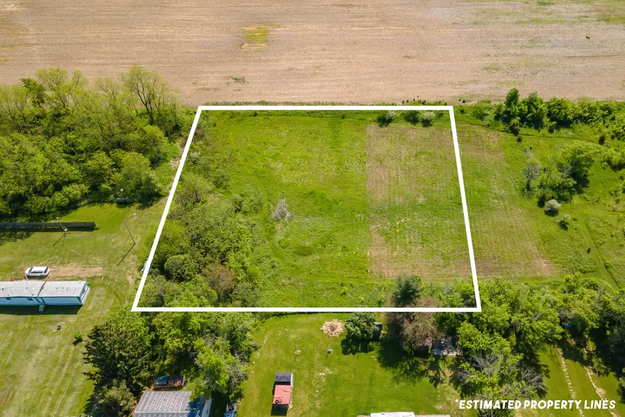 10841 Bird Lake S Road, Osseo, MI 49266