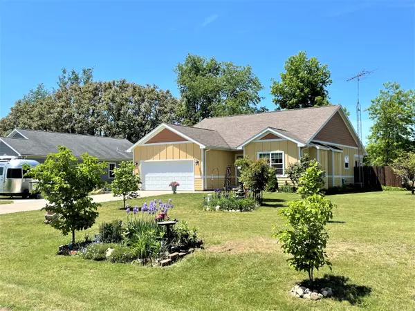 Lawrence, MI 49064,211 Corwin Meadows Drive