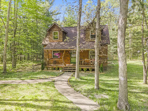 10711 N Tuttle Road, Free Soil, MI 49411