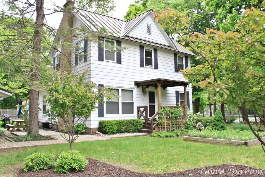 118 Chestnut Lane, Douglas, MI 49406