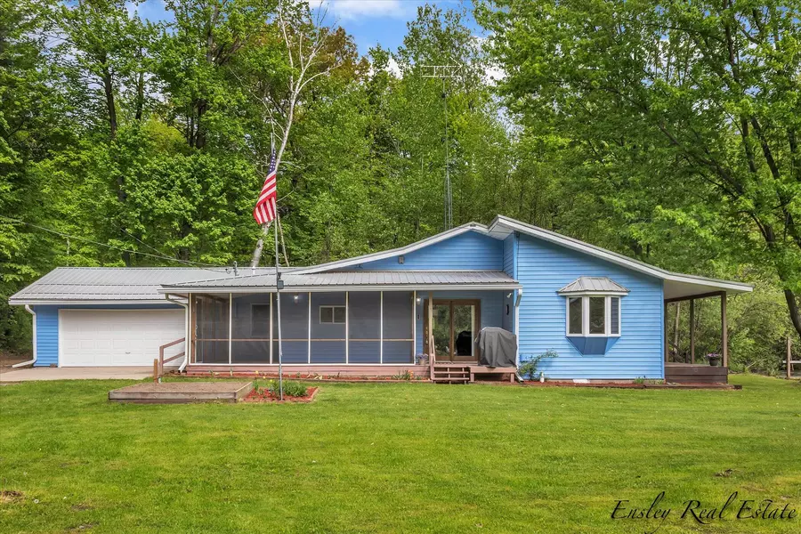 383 Cherokee Trail, Stanton, MI 48888