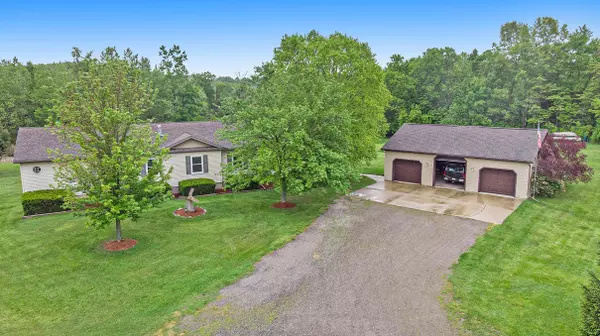 5269 Dutch Road, Leslie, MI 49251